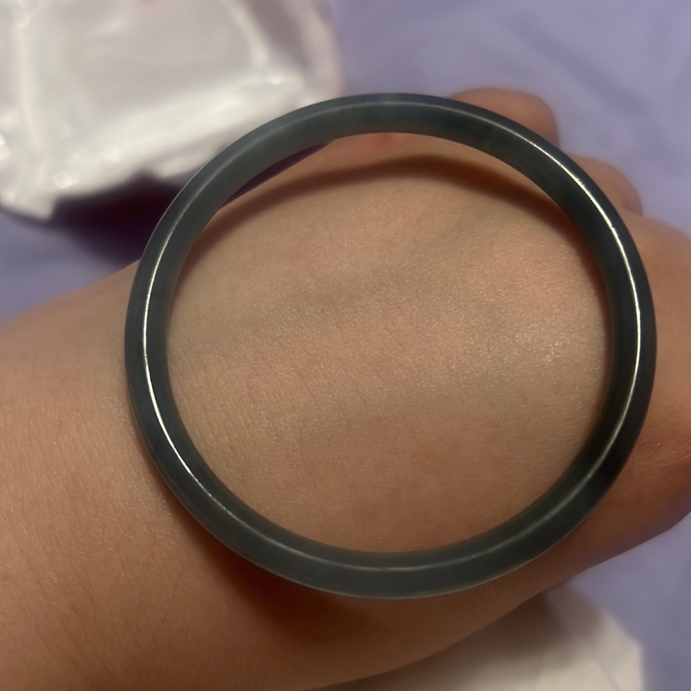 NWT Thin blue water Jadeite bangle